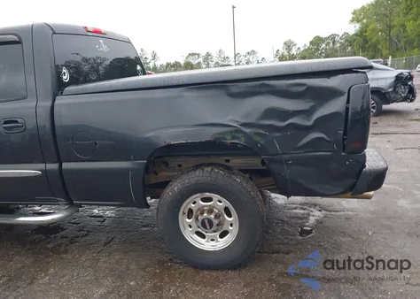 2004 GMC Sierra 2500 Slt из США, поврежденный, VIN 1GTGK23U74F107617